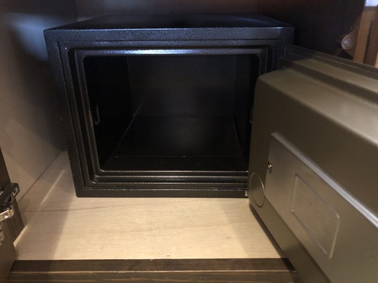 セーフティーボックス開けた状態