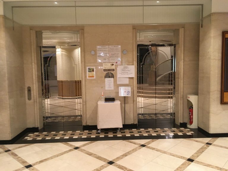 1階EV前ホール