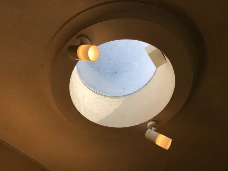 天窓 優しい明かりが室内に入ります