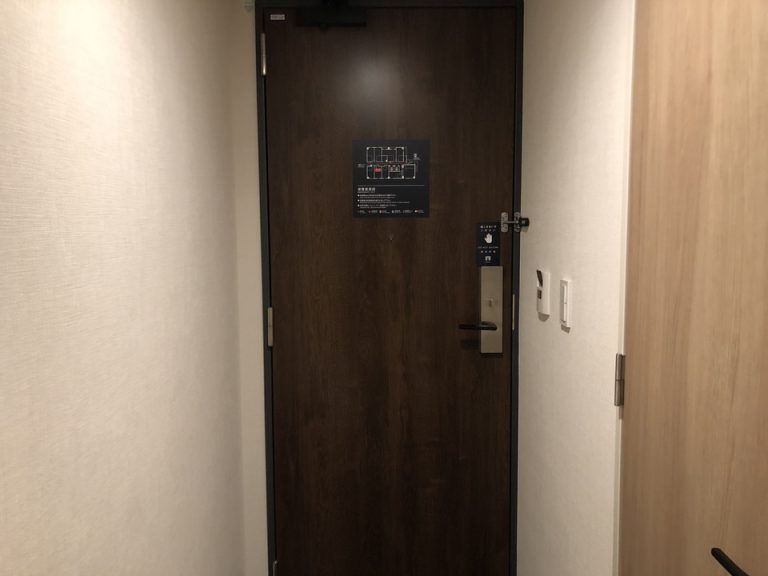 客室ないからドア