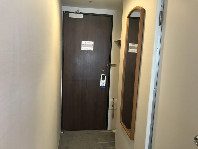 部屋側からの入口