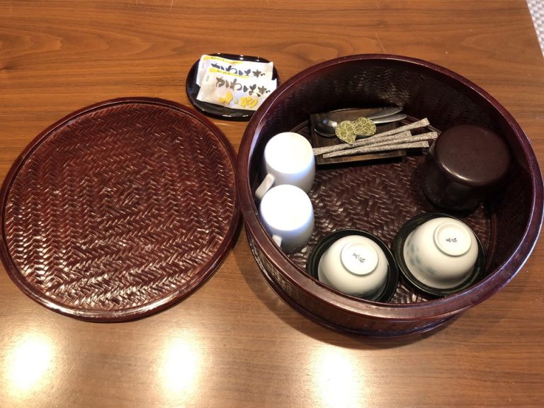 グラス・カップ