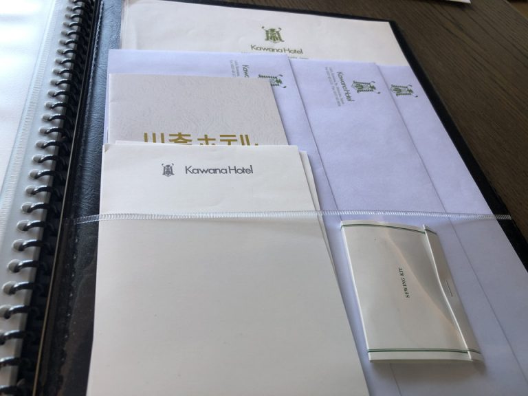 ホテル案内に ソーイングキット