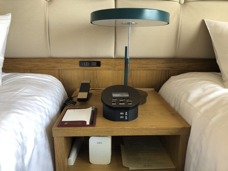 ベッドサイド(5)