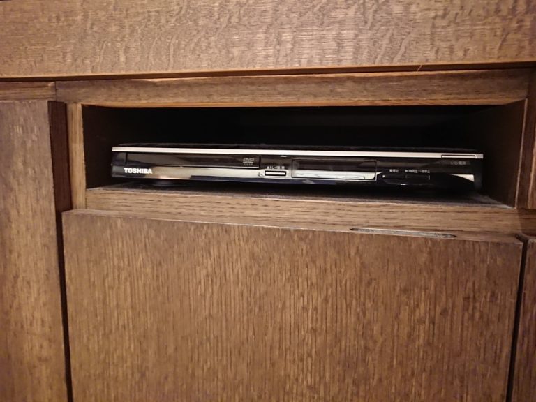 DVDプレーヤーが設置されています