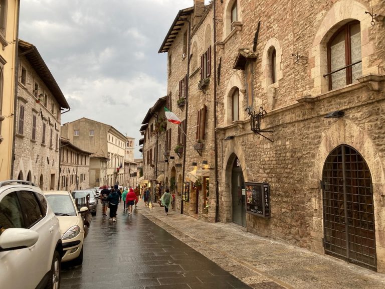 街の様子(ホテルのある通り)