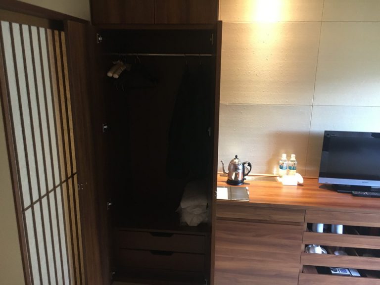 クローゼット(開けた状態)