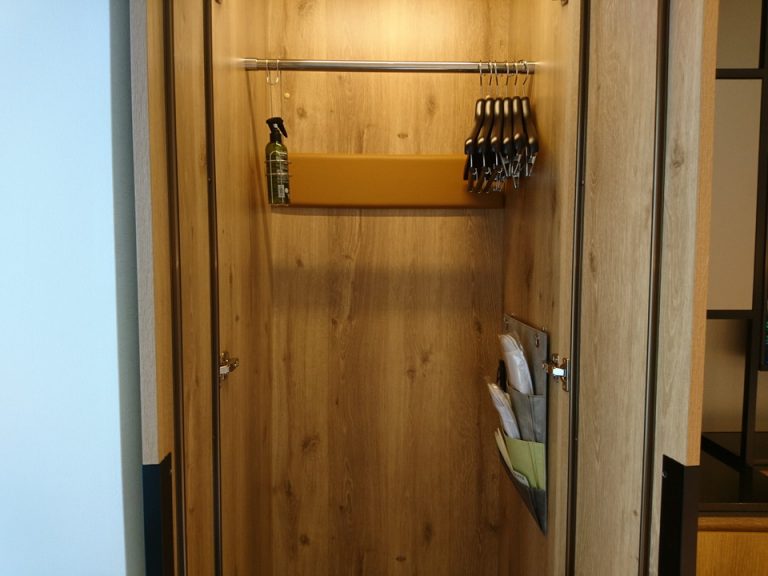 クローゼット(開けた状態)