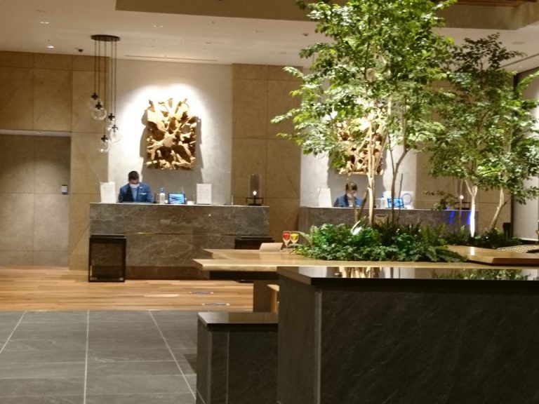 2階フロント全体