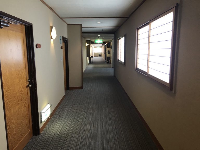 客室階廊下全体