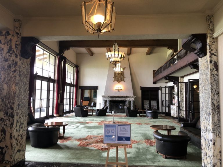 メインロビー 1F(4)