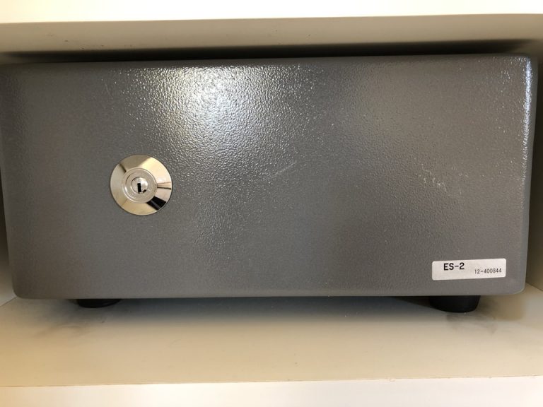 セーフティーボックス 閉じた状態