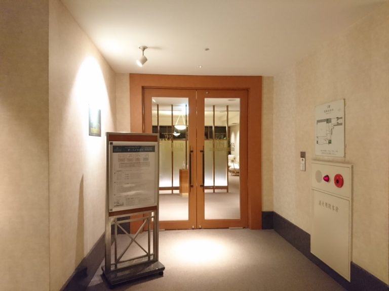 5階ザ・ベイクラブ入口