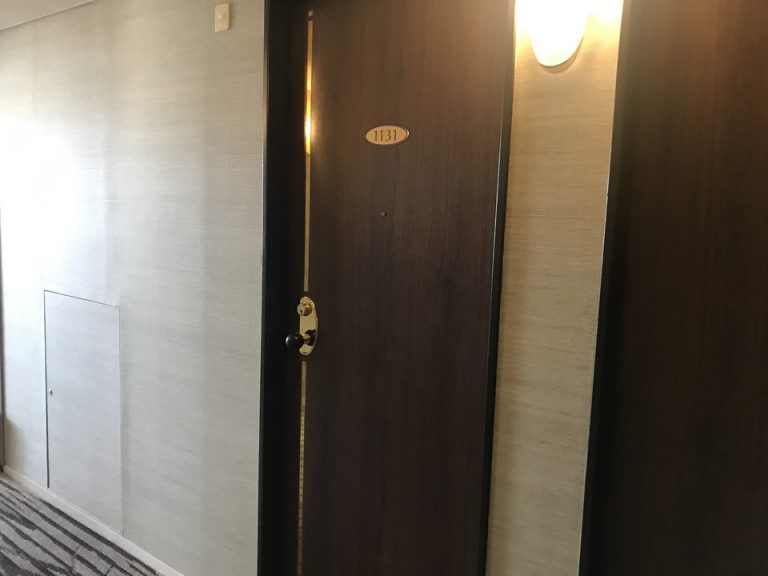 客室扉(1)