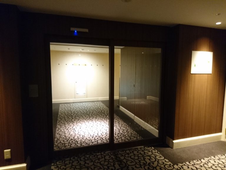 客室階セキュリティゲートホール側