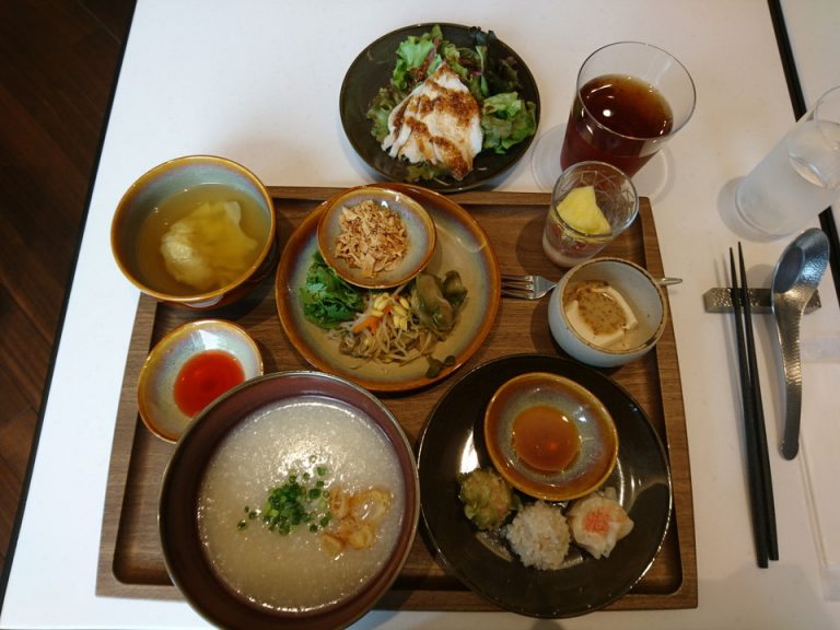 朝食の中華セット