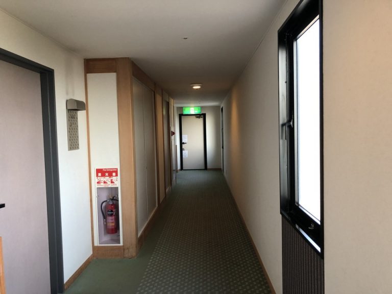 客室付近廊下(1)