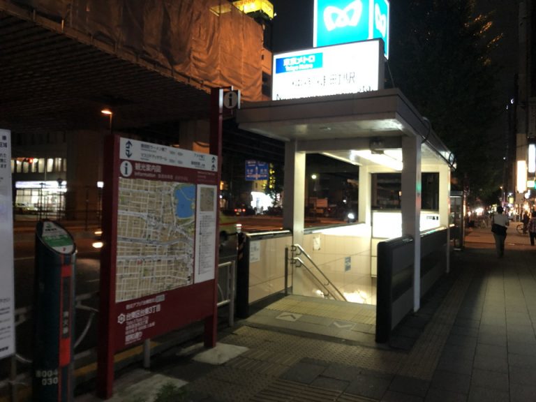 ホテル前