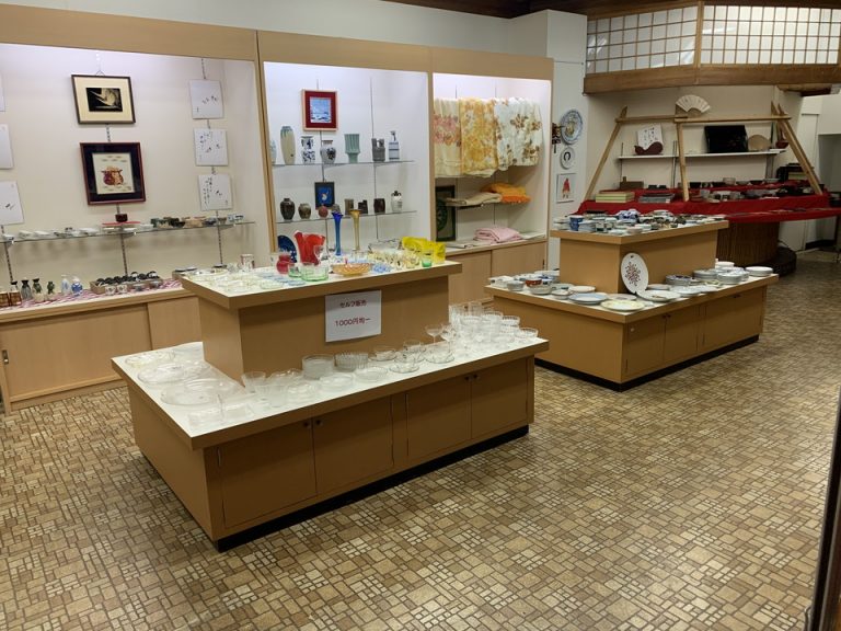 売店外観