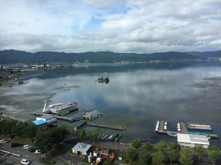 諏訪湖