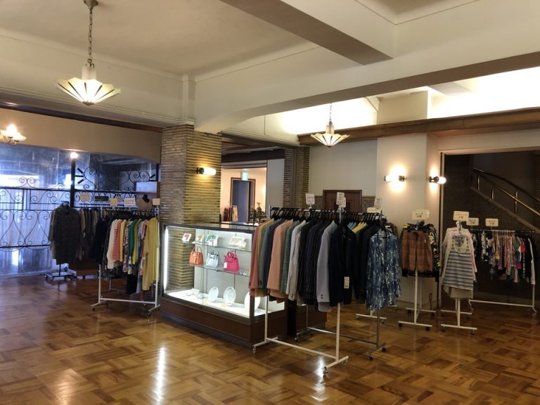 スーベニアショップ B1F