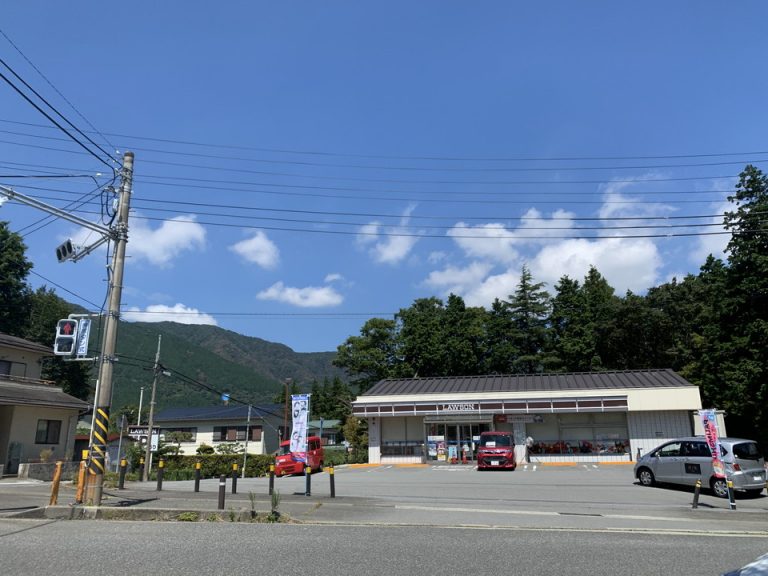ホテルから車で5分近辺のローソン⑵
