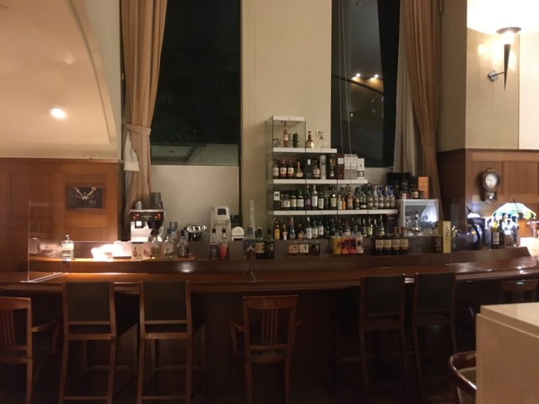 カウンターバー