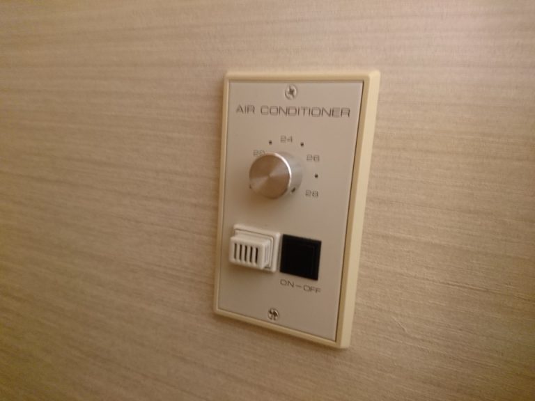 エアコンコントローラー