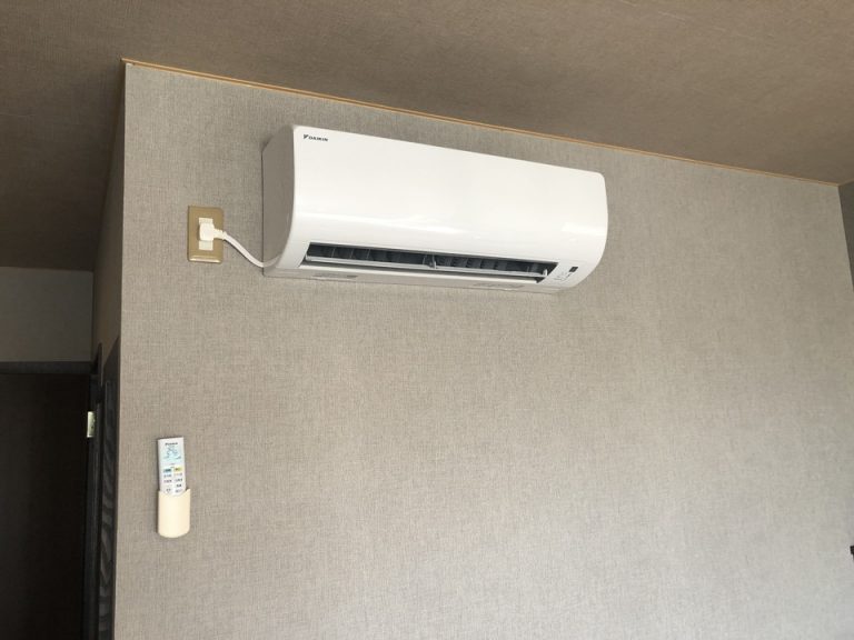 客室内クーラー