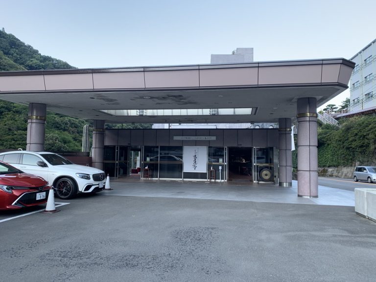 エントランス外観