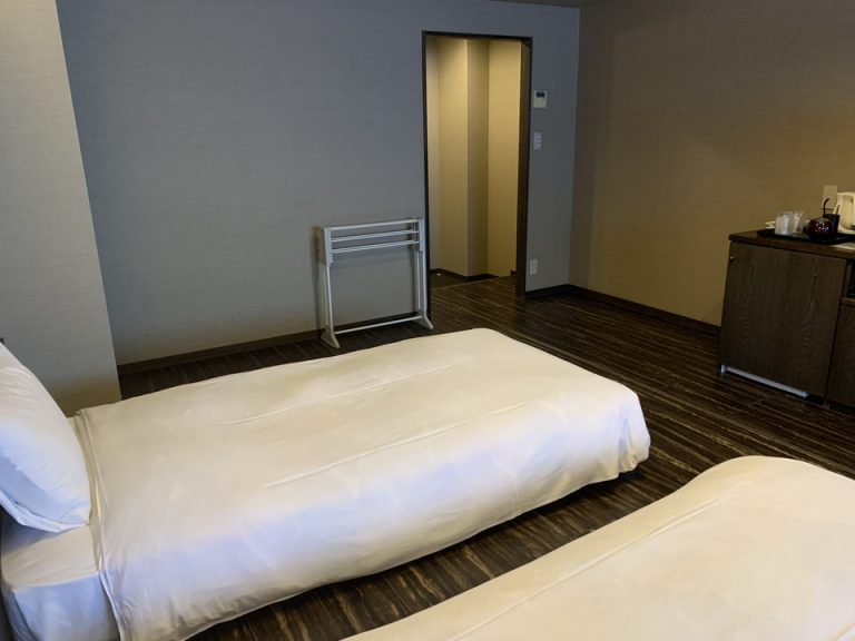 客室全体(窓側から撮影)