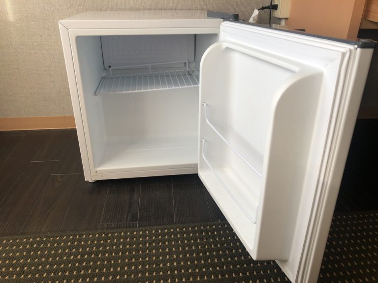 冷蔵庫(開けた状態)