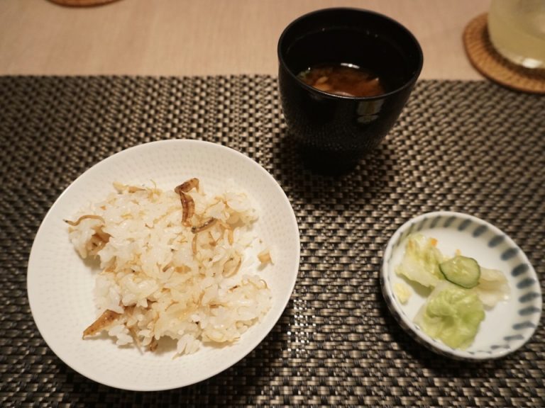 夕食(季節の炊き込みごはん)