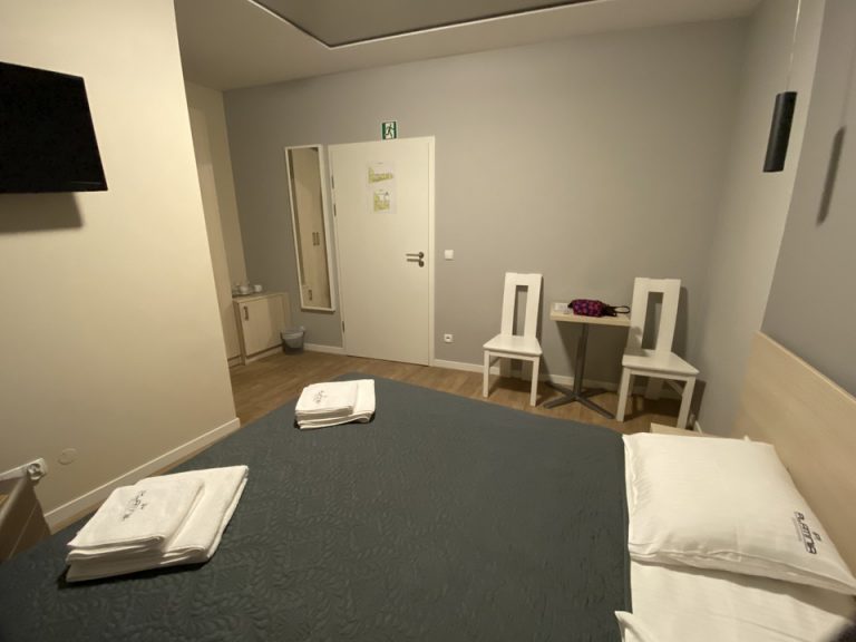 客室全体(入口方向)2