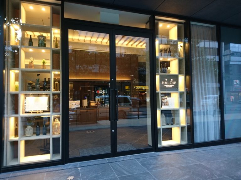 レストラン「HALOW」.外観