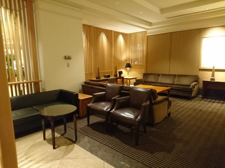 2階クラブフロアの方専用の個室ソファー