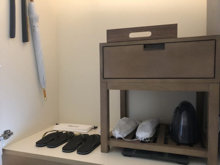 クローゼット内