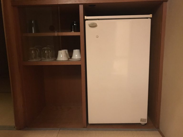 冷蔵庫閉めた状態
