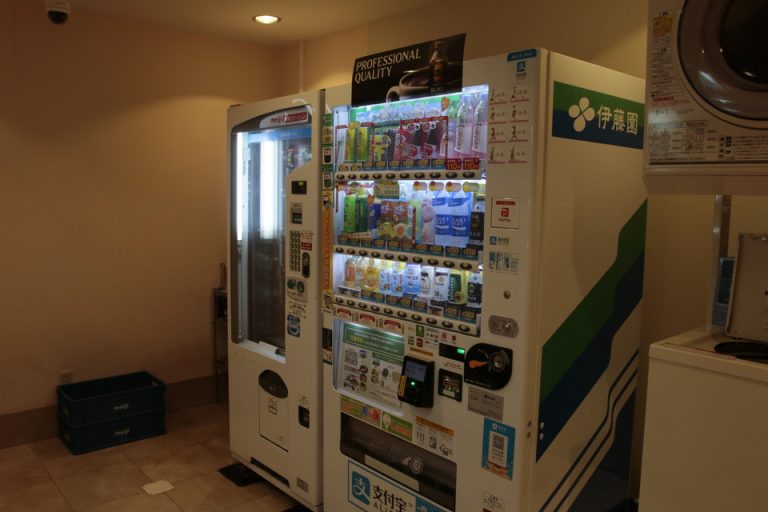 地下自販機 (3)