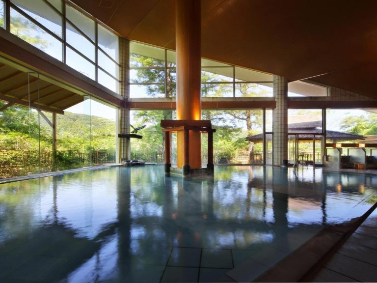 1177077_16051415240042330775