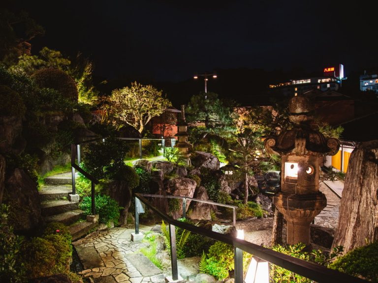 階段夜景