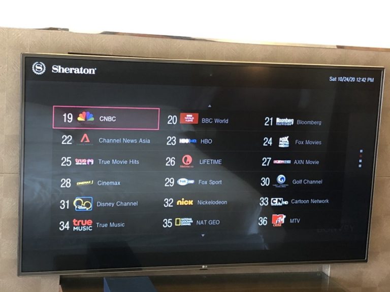 ベッド方向からTV5