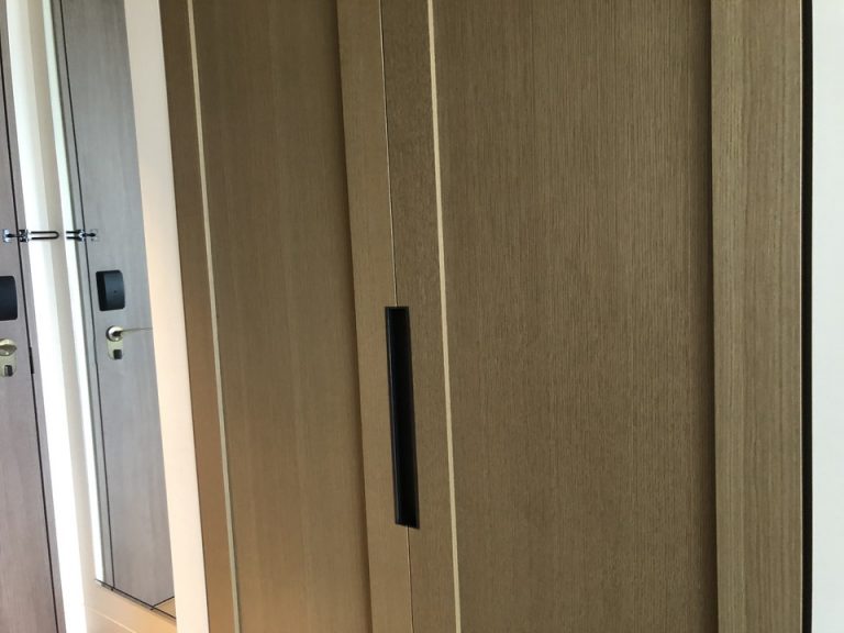 クローゼット扉