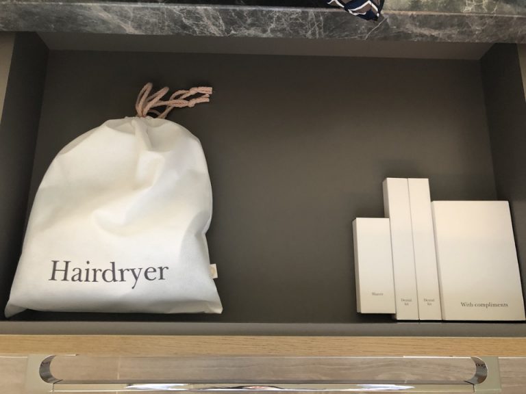 ドライヤー、アメニティ