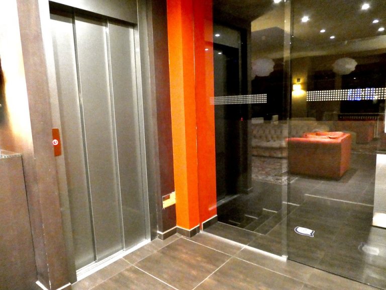 37. 朝食会場入り口1.JPG のコピー