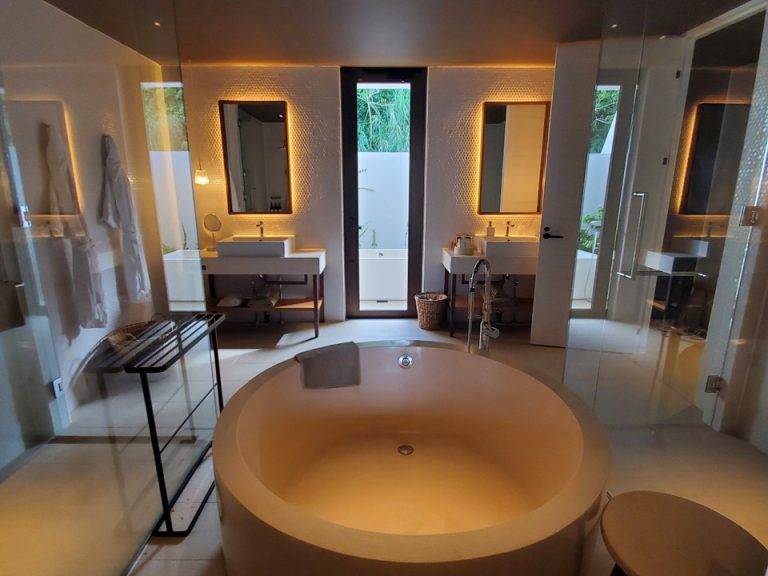 バスルーム全体