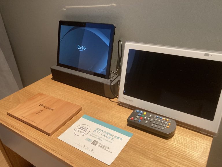 テレビとタブレット