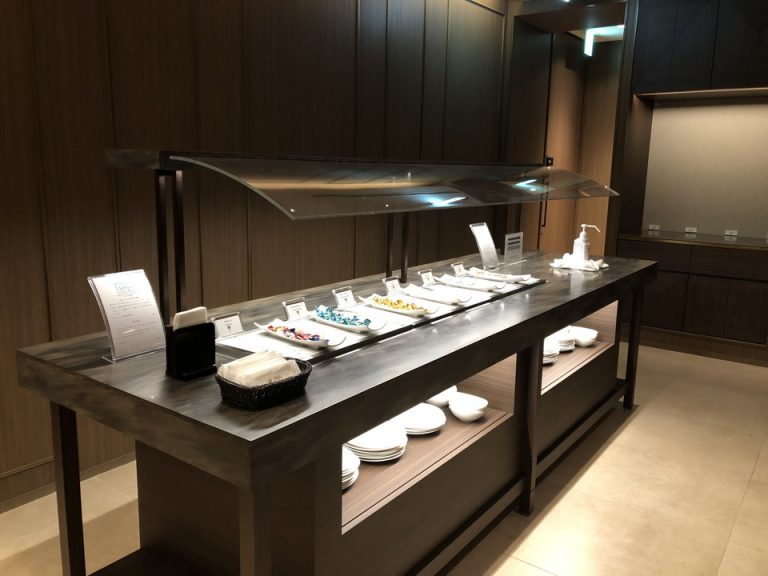 1F クラブラウンジ