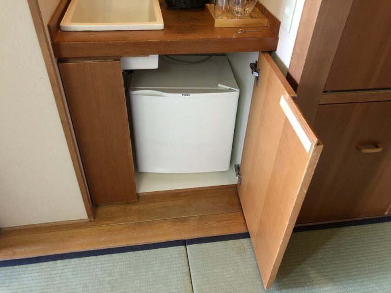 冷蔵庫(閉じた状態)