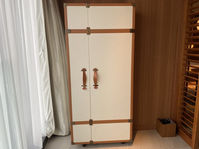 冷蔵庫(閉じた状態)